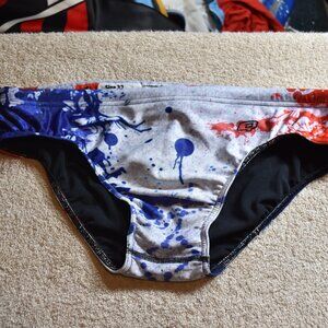 Men's Q Swimwear water polo brief size 32, excellent shape